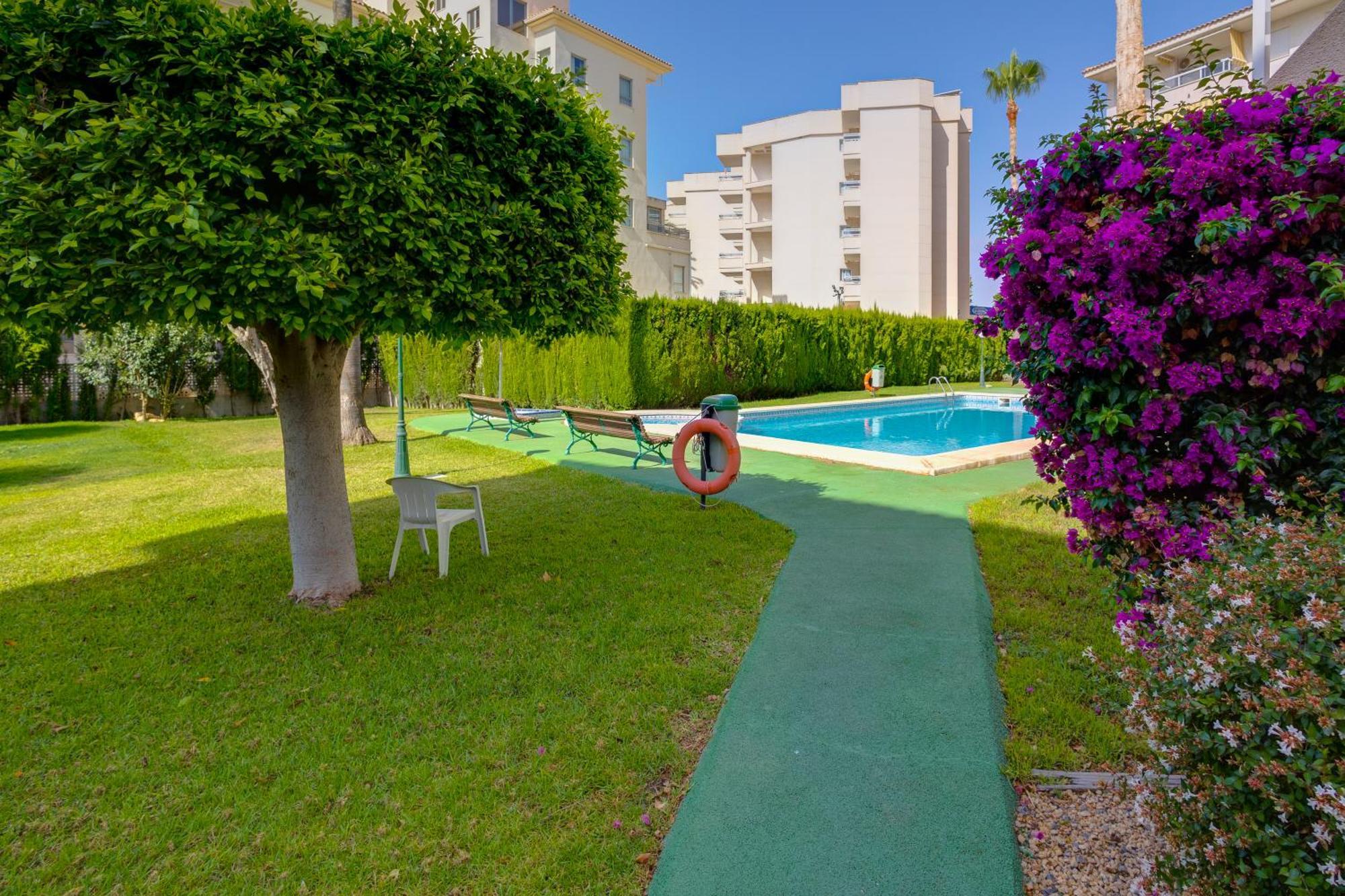 Apartamentos Oasis El Albir Εξωτερικό φωτογραφία