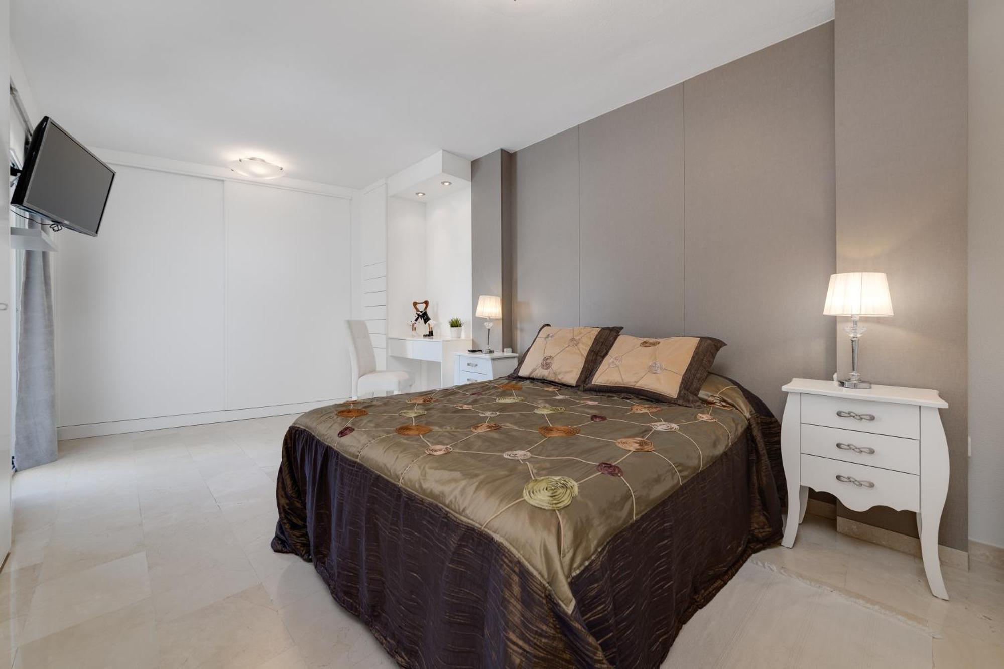 Apartamentos Oasis El Albir Εξωτερικό φωτογραφία