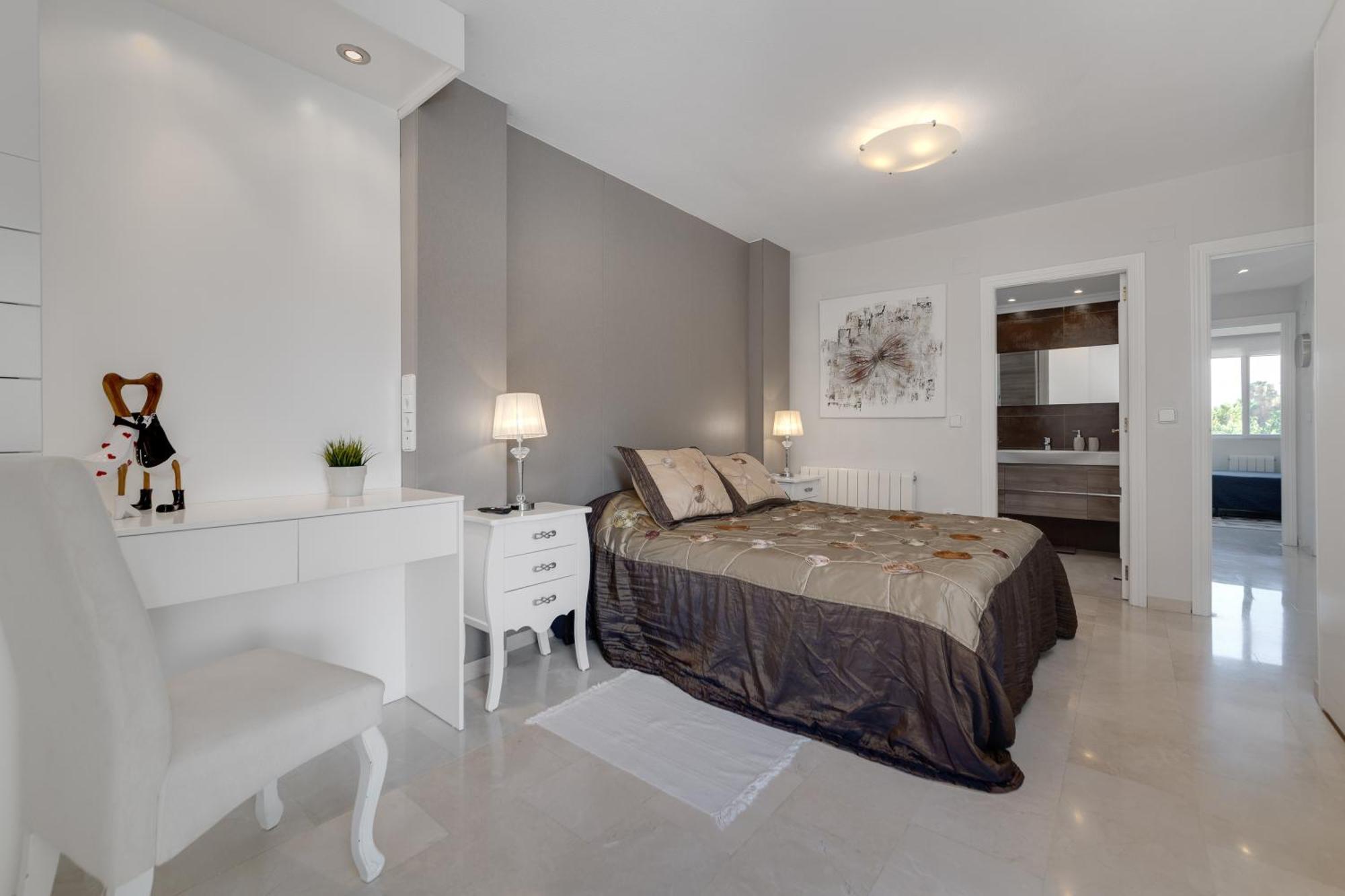 Apartamentos Oasis El Albir Εξωτερικό φωτογραφία