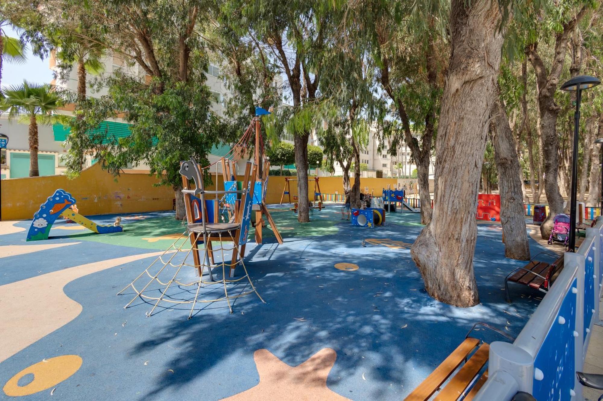 Apartamentos Oasis El Albir Εξωτερικό φωτογραφία